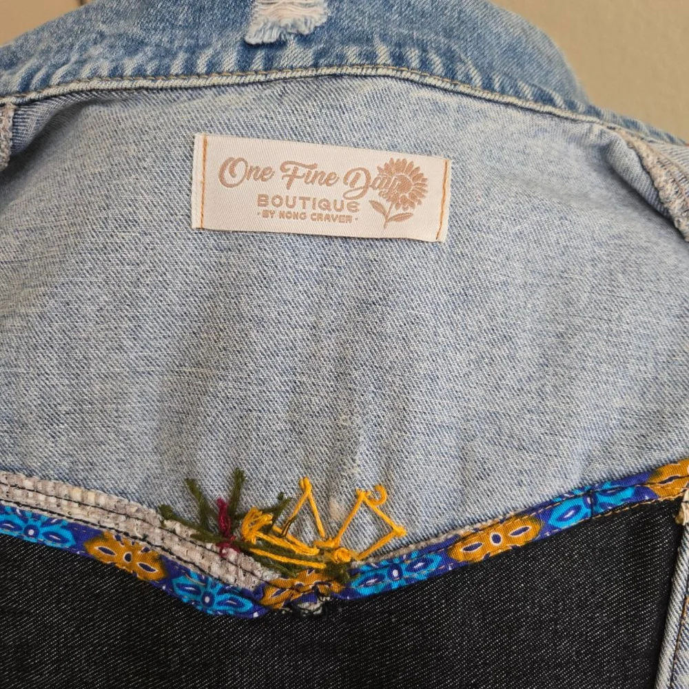 Custom made One Fine Day Boutique Blue Jean Jacket with Green Horse Embroidery S